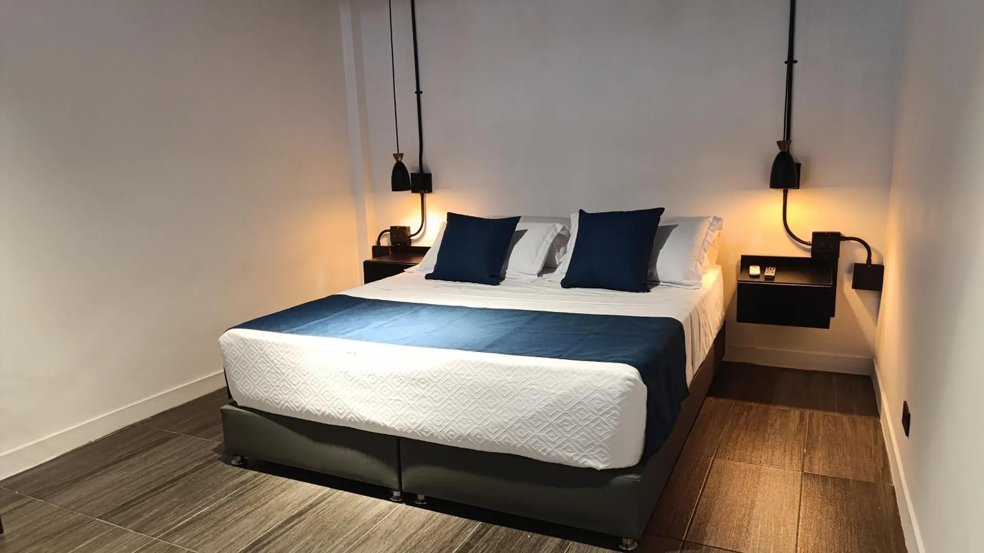 Bluelux Med - B&B Medellín Bed & Breakfast
