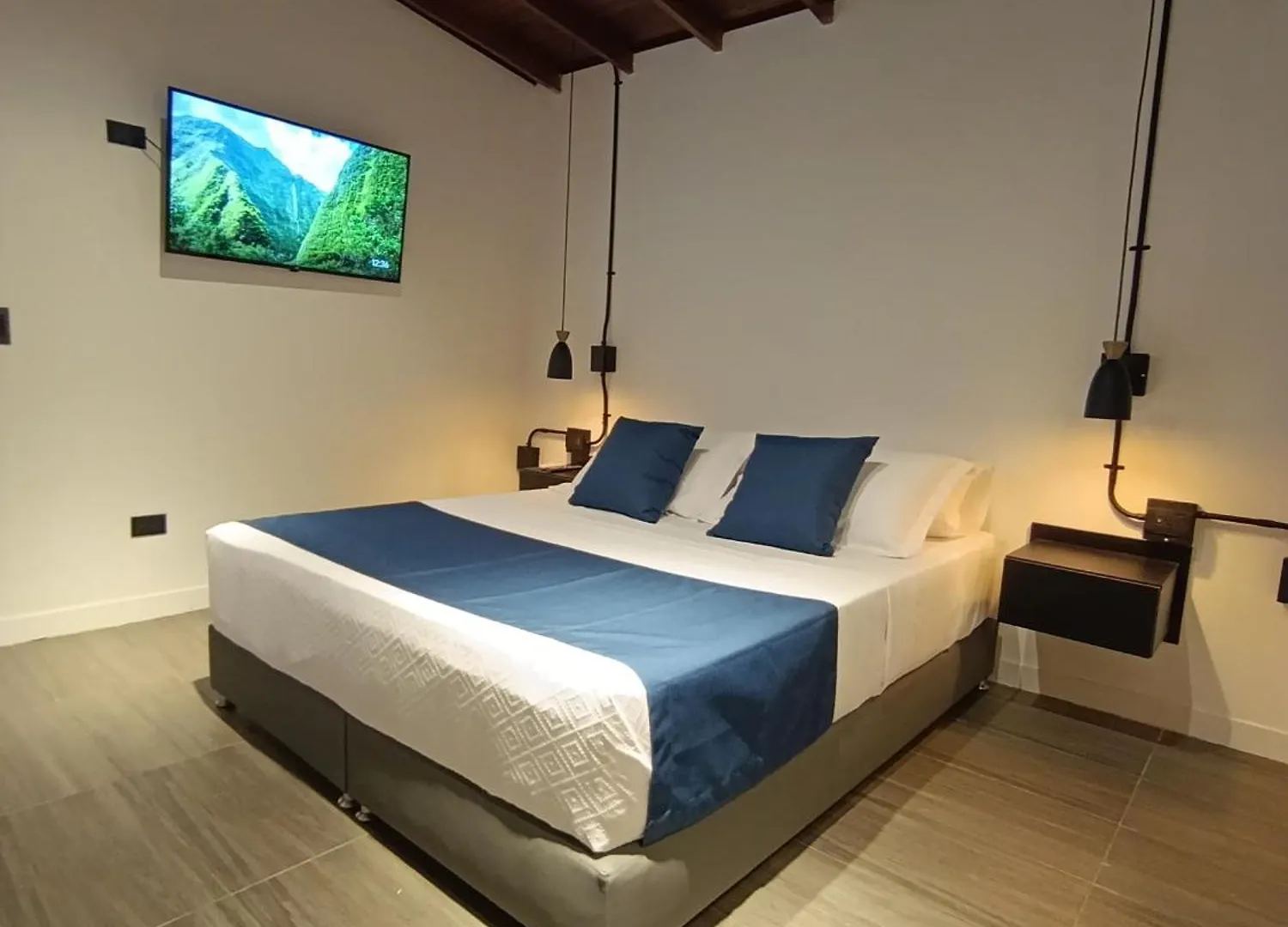 Bluelux Med - B&B Medellín Colombia
